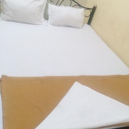 Hotel Central Inn Мумбаї Екстер'єр фото