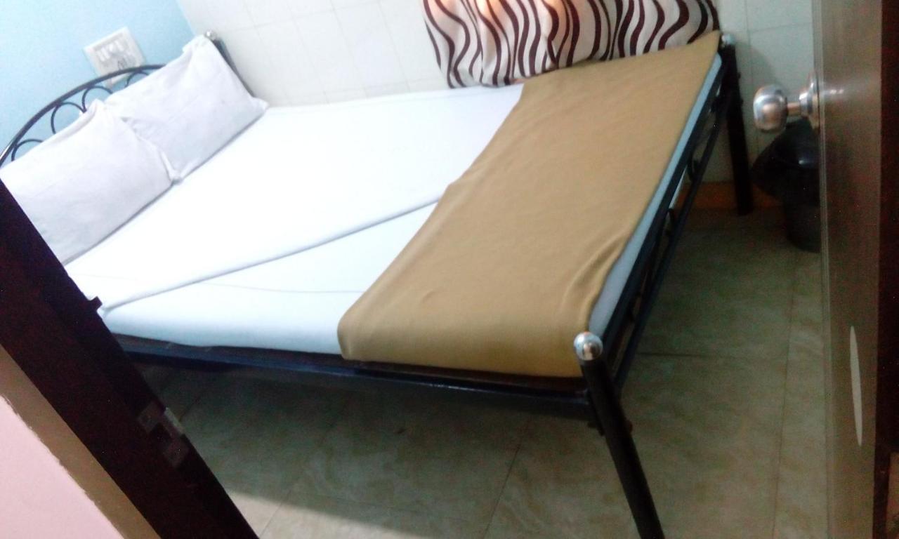 Hotel Central Inn Мумбаї Екстер'єр фото